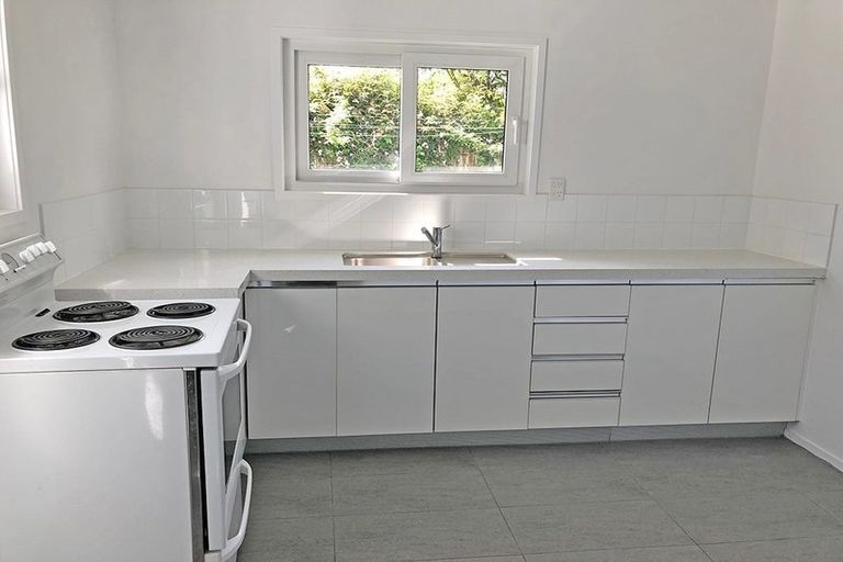 Photo of property in 1/18 Tironui Station Road East, Papakura, 2112