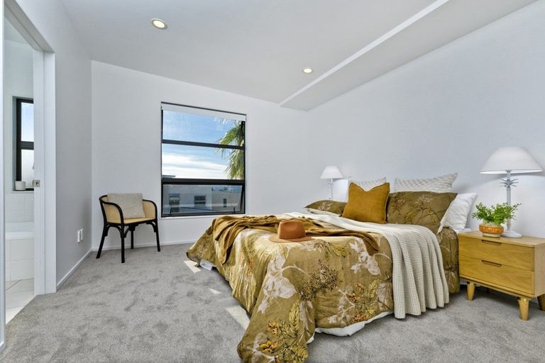 Photo of property in 17/40 Scarlet Oak Drive, Schnapper Rock, Auckland, 0632