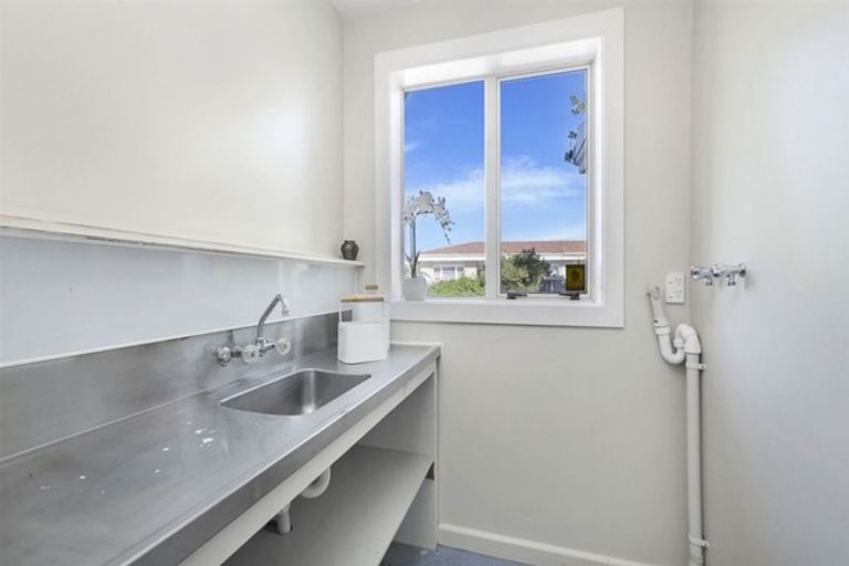 Photo of property in 46 New Brighton Road, Shirley, Christchurch, 8061