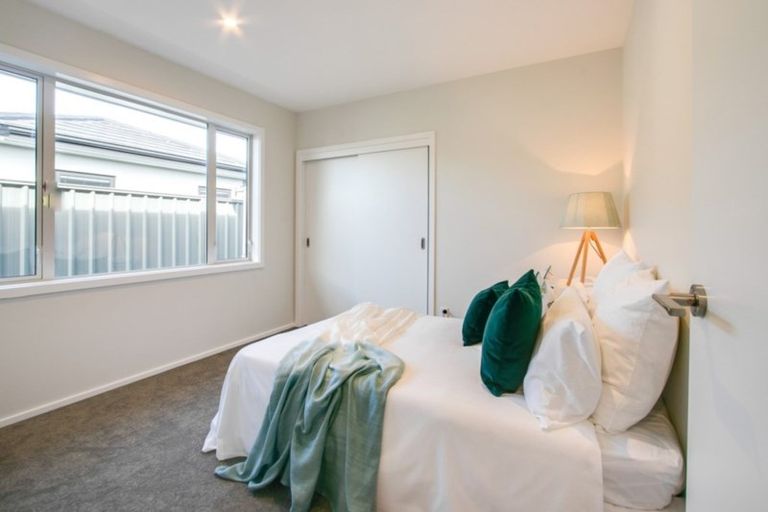 Photo of property in 14 Ruahine Road, Poraiti, Napier, 4112