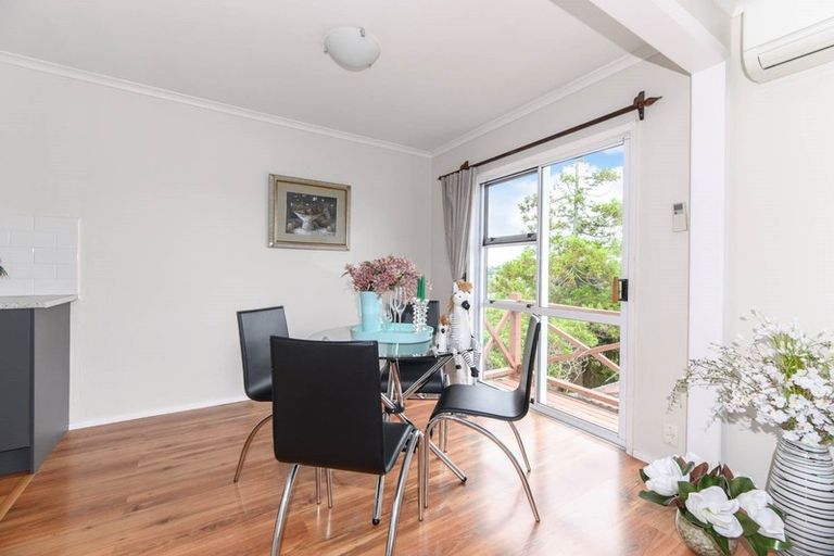 Photo of property in 10/26a Sunnynook Road, Sunnynook, Auckland, 0620