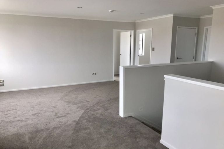 Photo of property in 26 Sidney Wallingford Way, Hobsonville, Auckland, 0616