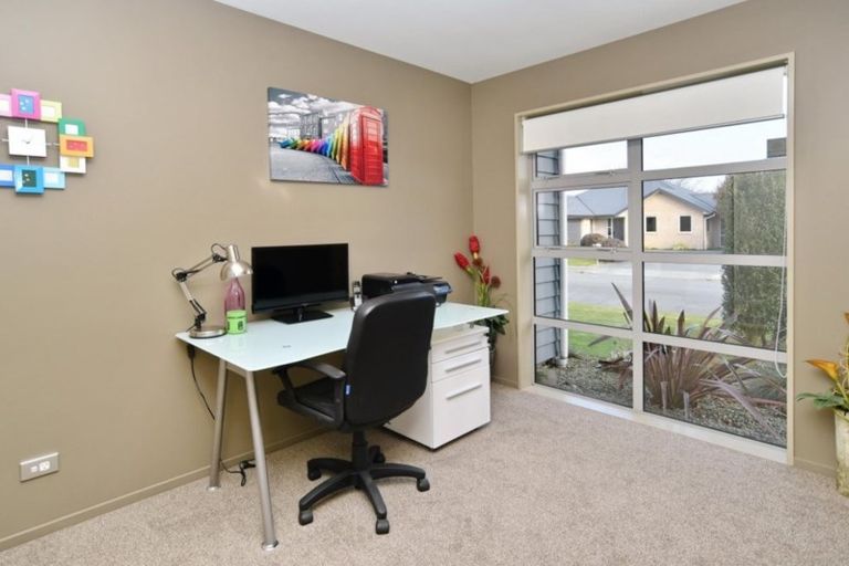 Photo of property in 24 Cedar Place, Rangiora, 7400