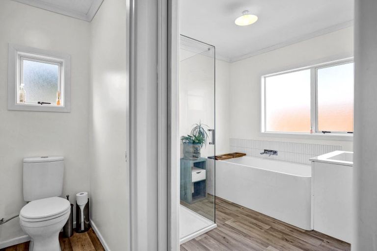 Photo of property in 282 Warea Road, Warea, New Plymouth, 4381