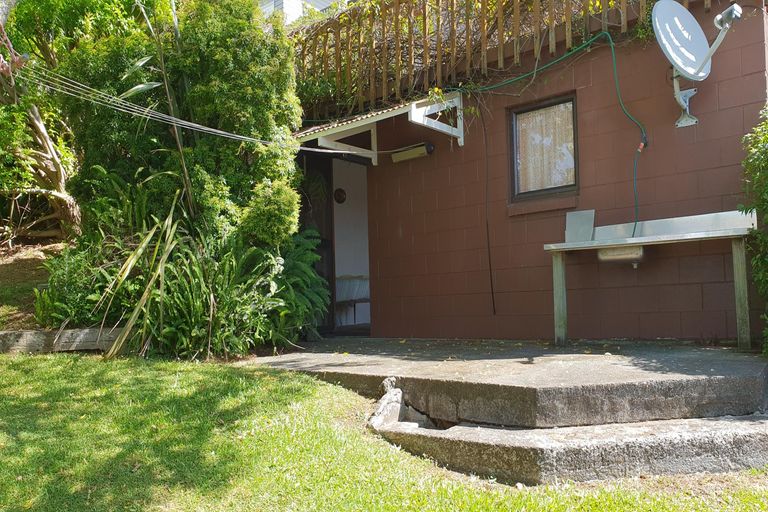 Photo of property in 26 Bay View Road, Cable Bay, 0420