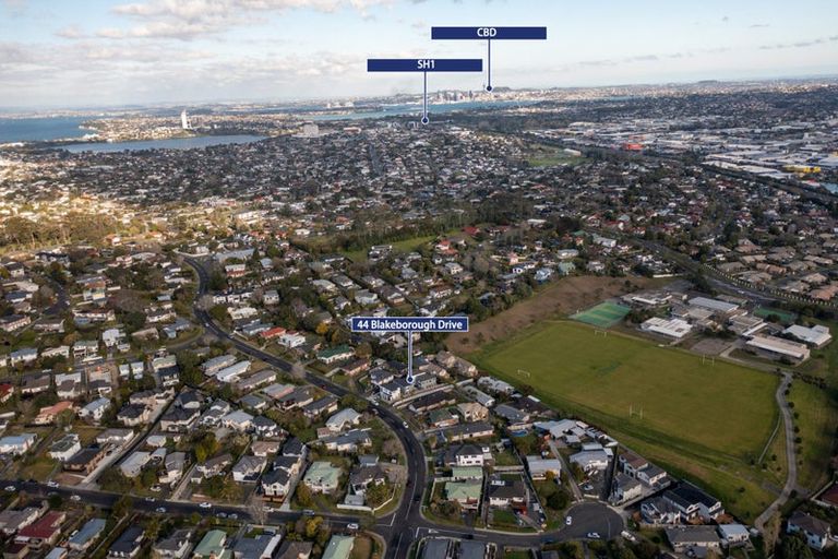 Photo of property in 44d Blakeborough Drive, Forrest Hill, Auckland, 0620