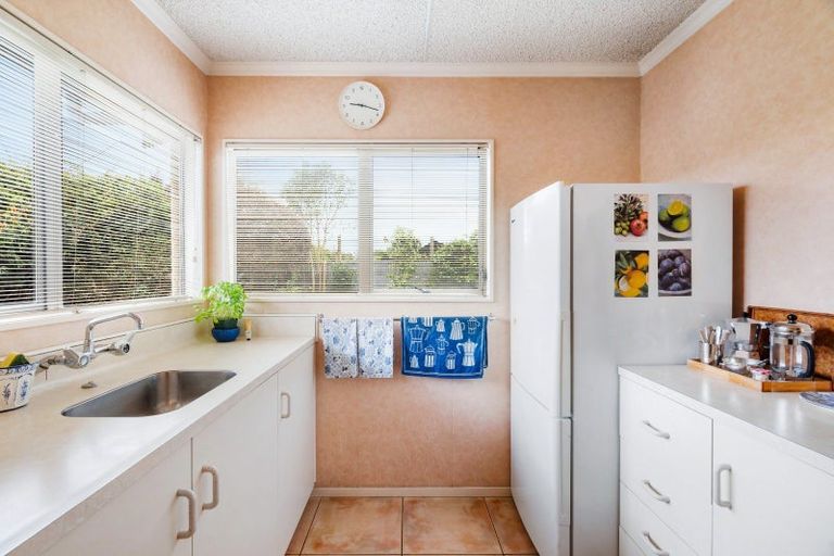 Photo of property in 19 Titoki Crescent, Pirimai, Napier, 4112