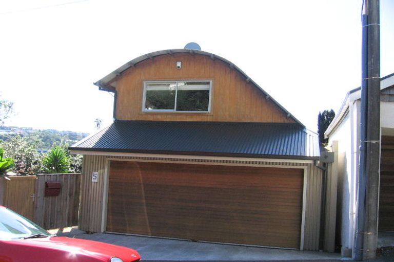 Photo of property in 5 Awa Road, Miramar, Wellington, 6022