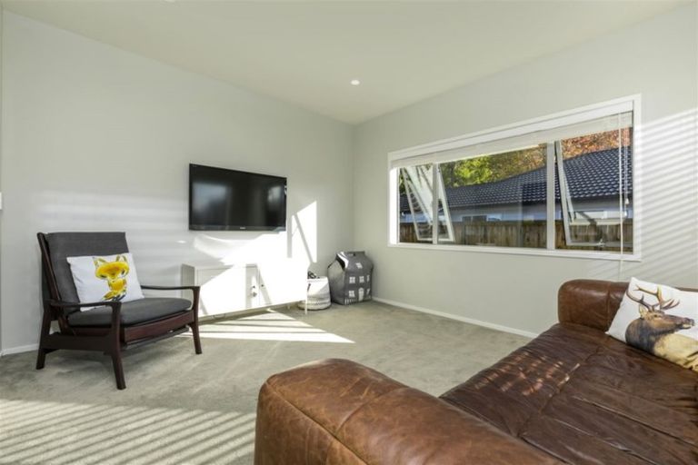 Photo of property in 48 Crabb Fields Lane, Riverhead, 0820