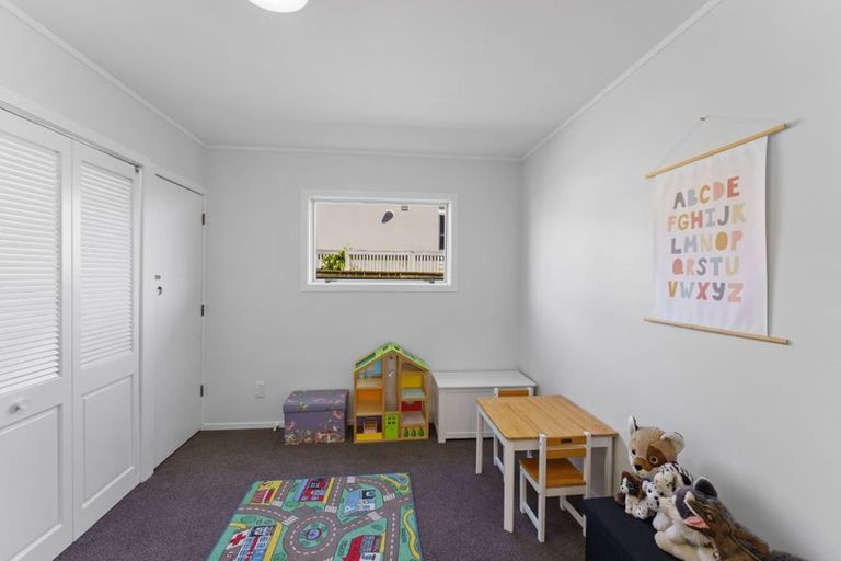 Photo of property in 11 Makora Road, Otaihanga, Paraparaumu, 5036