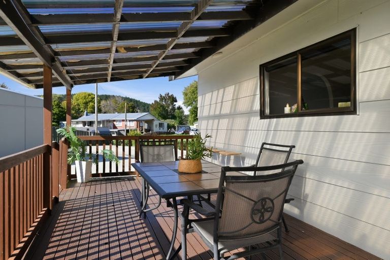Photo of property in 5 Ngareta Road, Mourea, Rotorua, 3074