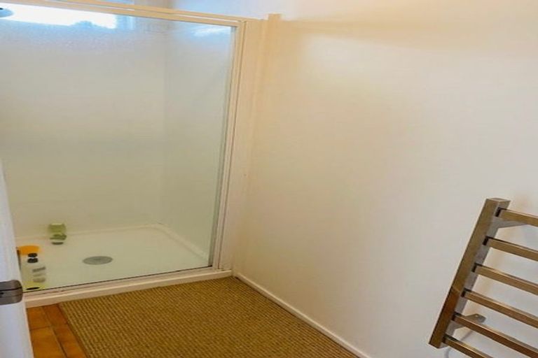 Photo of property in 76 Mountbatten Avenue, Hillcrest, Auckland, 0627