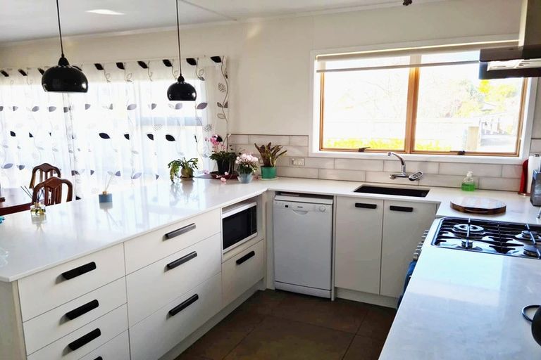 Photo of property in 12a Carter Drive, Pomare, Rotorua, 3015