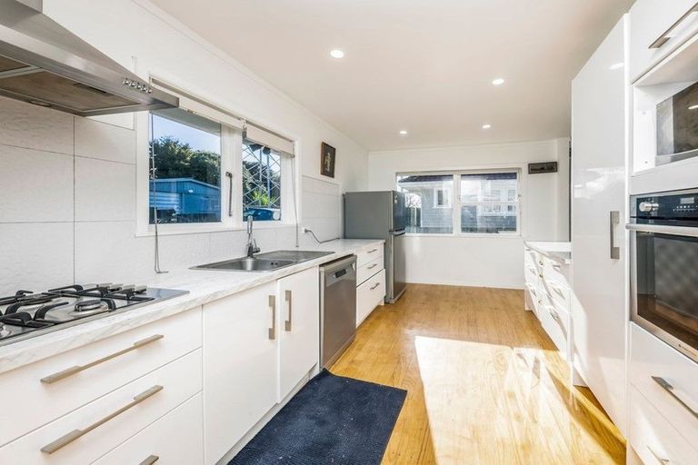 Photo of property in 9 Waimate Street, Otara, Auckland, 2023