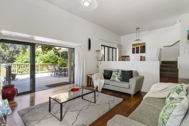 Photo of property in 91 Hinemoa Street, Birkenhead, Auckland, 0626