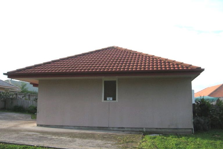 Photo of property in 100b Parrs Cross Road, Henderson, Auckland, 0612