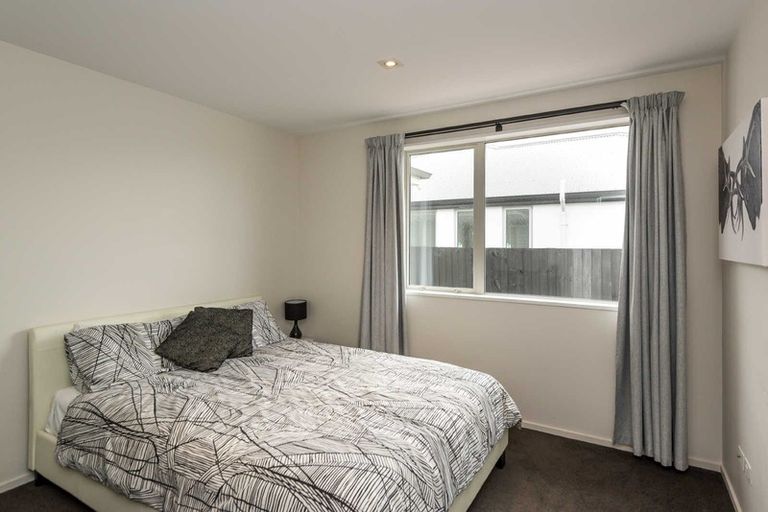 Photo of property in 33 Reginald Street, Burwood, Christchurch, 8083