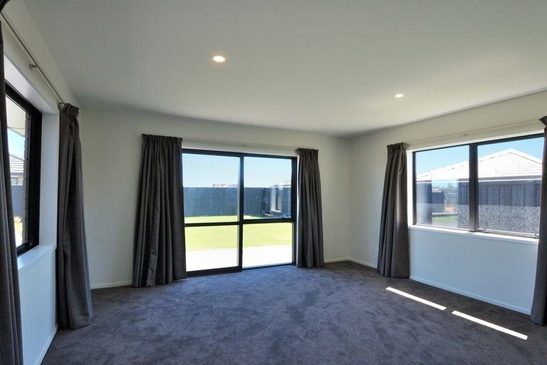 Photo of property in 34 Wallingford Crescent, Rolleston, 7615