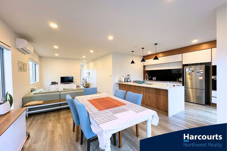 Photo of property in 13 Houhora Street, Westgate, Auckland, 0814