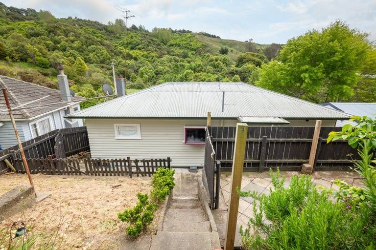 Photo of property in 135 Emano Street, Toi Toi, Nelson, 7010