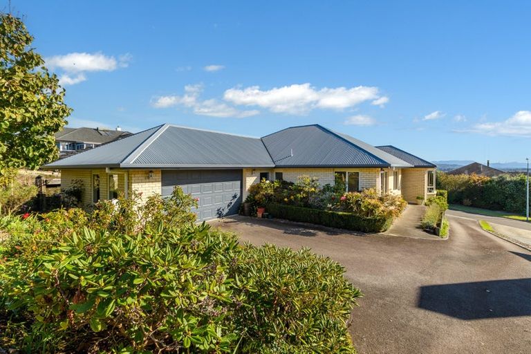 Photo of property in 16 Aurora Avenue, Welcome Bay, Tauranga, 3112