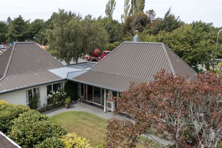 Photo of property in 28 Rutherglen Avenue, Ilam, Christchurch, 8041