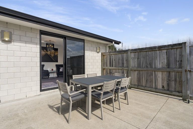 Photo of property in 273 Lakes Boulevard, Pyes Pa, Tauranga, 3112