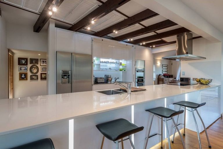 Photo of property in 11 Clifton Road, Browns Bay, Auckland, 0630