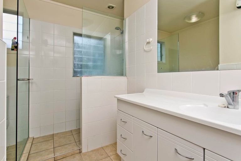 Photo of property in 34b Velma Road, Hillcrest, Auckland, 0627