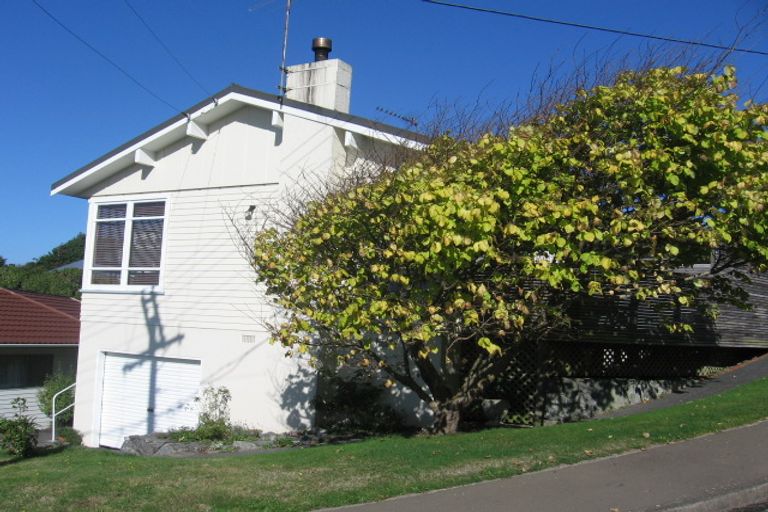 Photo of property in 6 Saville Row, Johnsonville, Wellington, 6037