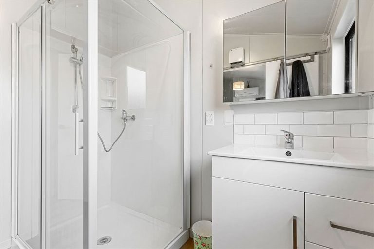 Photo of property in 15a Islay Place, Woolston, Christchurch, 8062