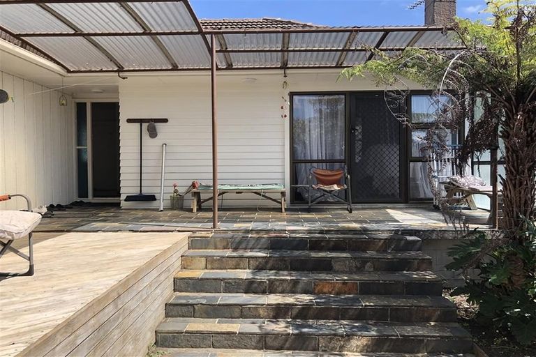 Photo of property in 19 Gossamer Drive, Pakuranga Heights, Auckland, 2010