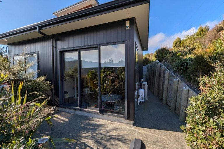 Photo of property in 103 Downing Street, Crofton Downs, Wellington, 6035