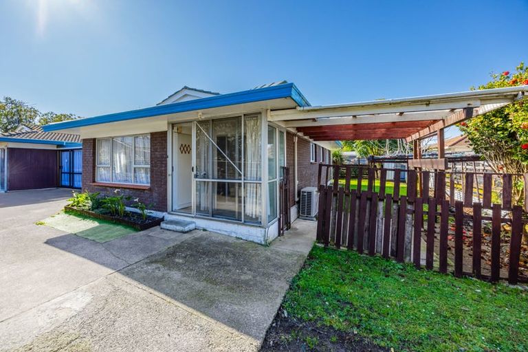 Photo of property in 2/17 Waimahia Avenue, Weymouth, Auckland, 2103