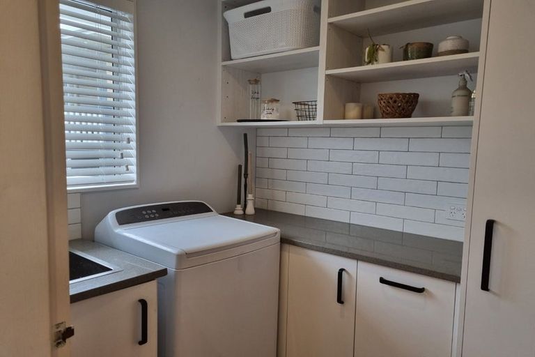 Photo of property in 4 Simcox Street, Otaki Beach, Otaki, 5512