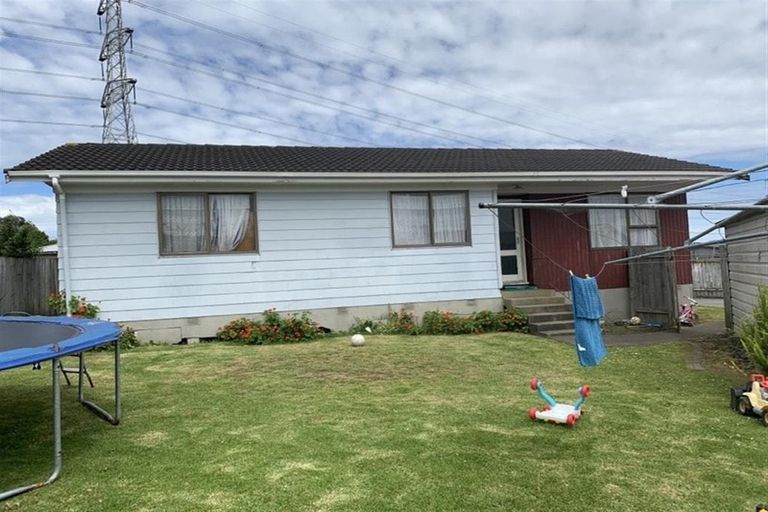 Photo of property in 18 Sidey Avenue, Clover Park, Auckland, 2019