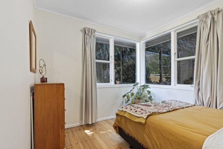 Photo of property in 121 Happy Valley Road, Owhiro Bay, Wellington, 6023