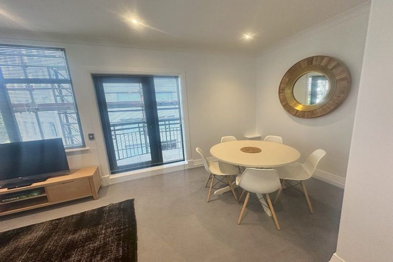 Photo of property in Kelvin House, 7f/16 The Terrace, Wellington Central, Wellington, 6011
