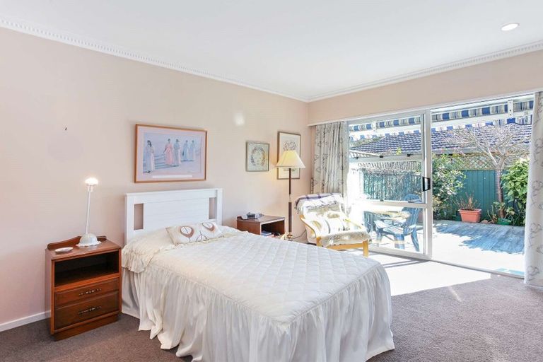 Photo of property in 1/9a Straven Road, Riccarton, Christchurch, 8011