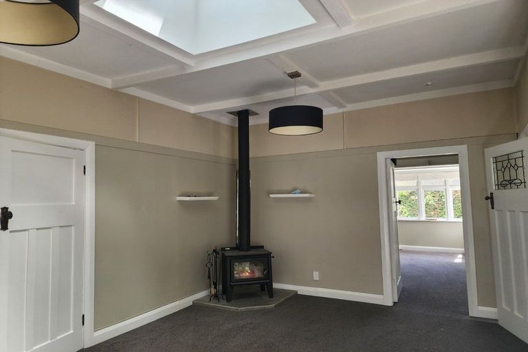 Photo of property in 6 Nikau Street, Eastbourne, Lower Hutt, 5013