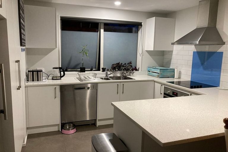 Photo of property in 7c Yeoman Place, Howick, Auckland, 2014