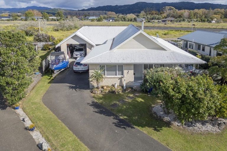 Photo of property in 19 Carina Way, Whitianga, 3510