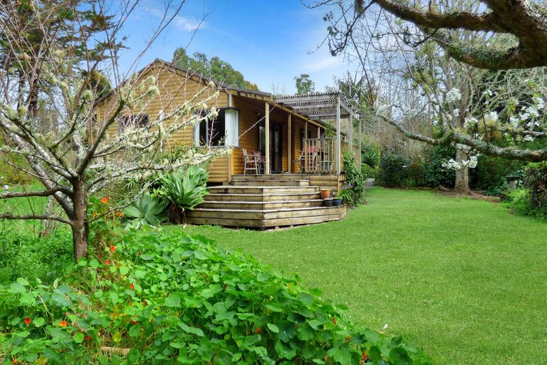 Photo of property in 61 Wharau Road, Kerikeri, 0293