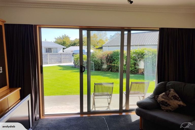 Photo of property in 126 Somerfield Street, Somerfield, Christchurch, 8024