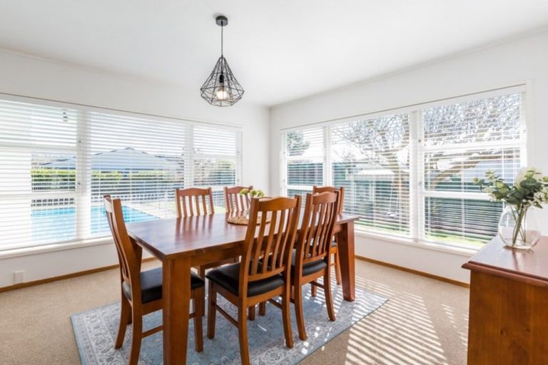 Photo of property in 10 Pembroke Street, Taradale, Napier, 4112