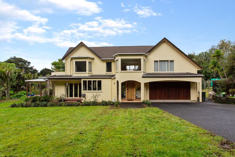 Photo of property in 32 Kereru Grove, Greenhithe, Auckland, 0632