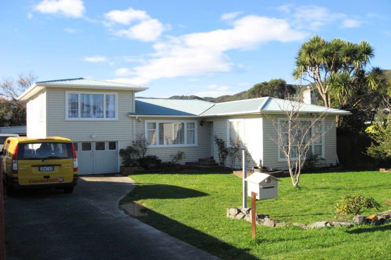 Photo of property in 9 Norfolk Street, Wainuiomata, Lower Hutt, 5014