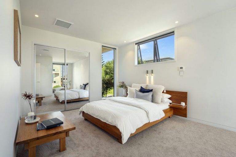 Photo of property in 38 Rita Way, Omaha, 0986