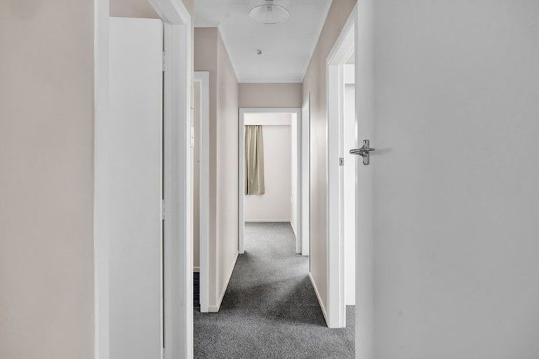 Photo of property in 11a Buchanan Place, Hawera, 4610