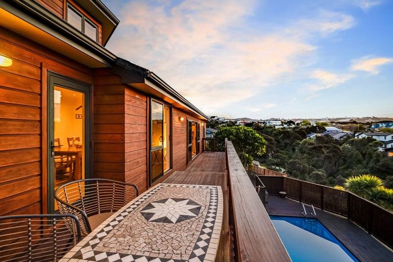 Photo of property in 22 Port Lane, Whitby, Porirua, 5024